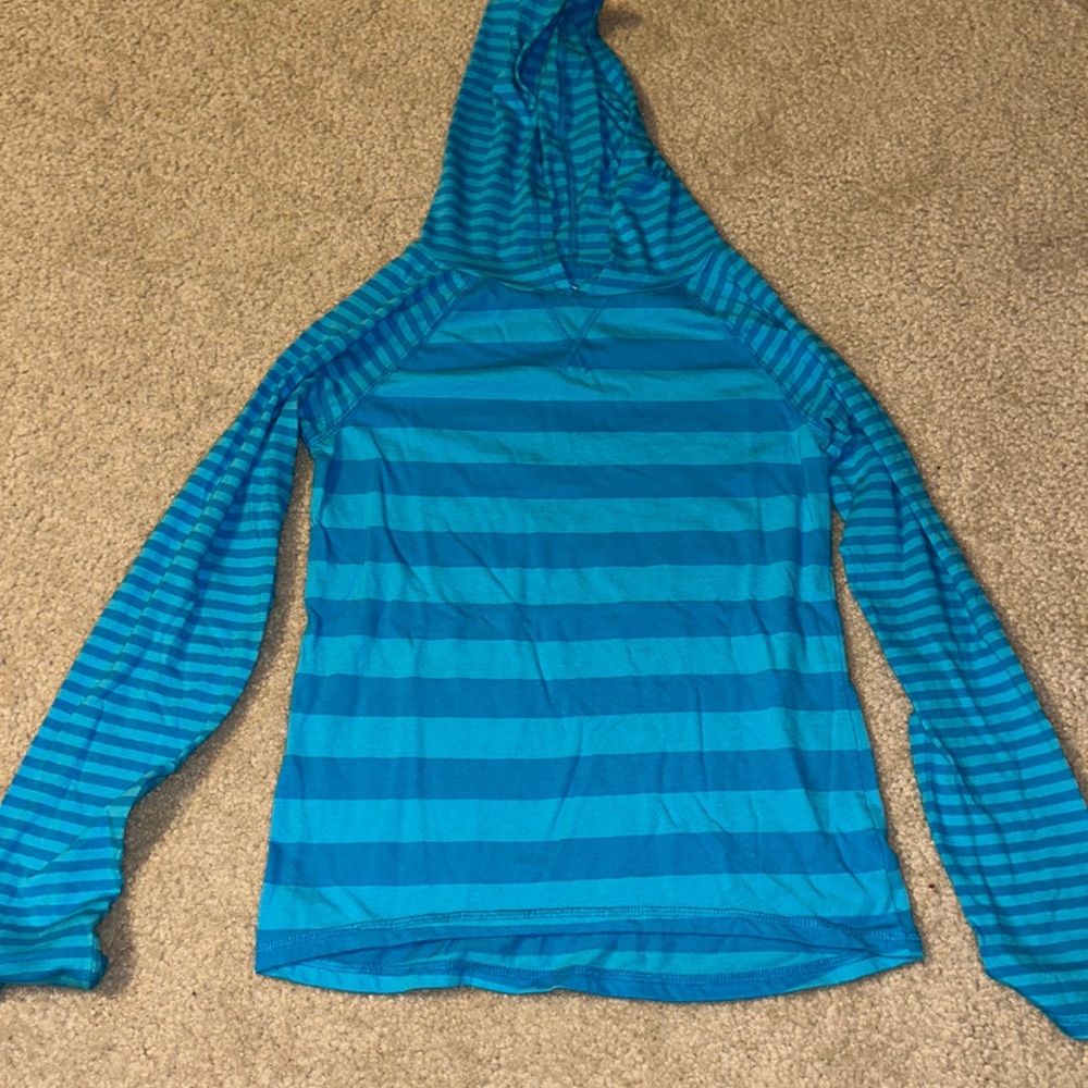 SO Girls blue striped lightweight thin pullover hoodie